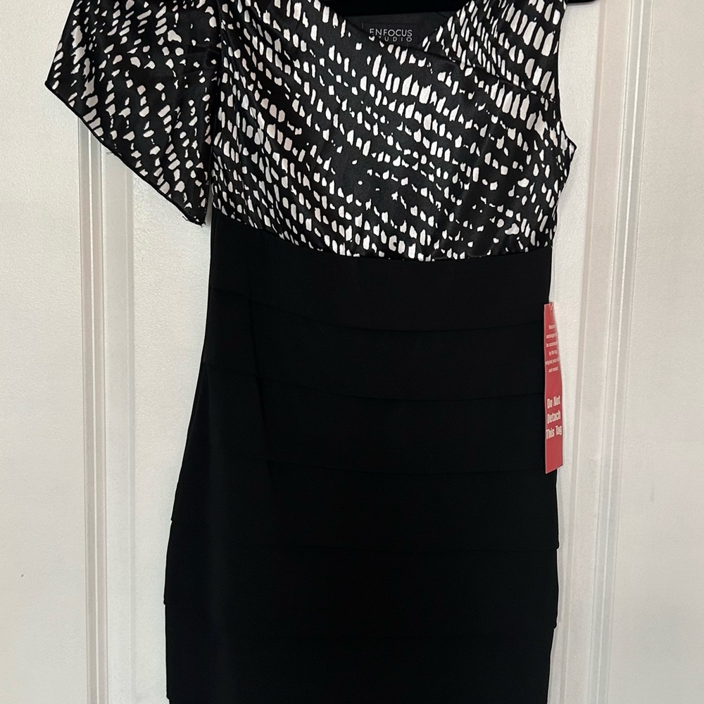 Monochrome Black and White Patterned Cocktail Dress Size 4 NWT